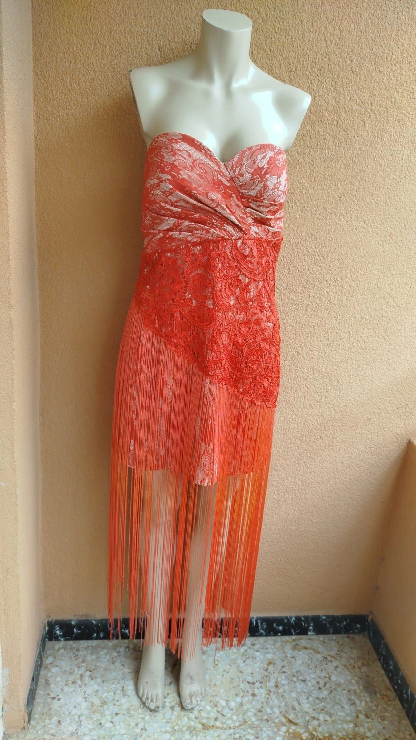 Vestido palabra de honor flecos y encaje talla XL marca l b collection 😍